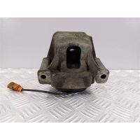 Подушка крепления двигателя Audi A6 C7 2015 8R0199381C