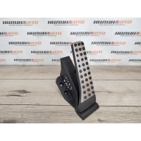 Педаль газа Mercedes-Benz W204 2008 A2043000204