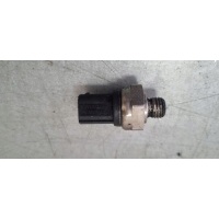 Мерседес w221 a0061531128 датчик давления топлива