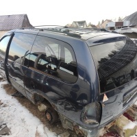 Стекло заднее Chrysler Grand Voyager 3 1999