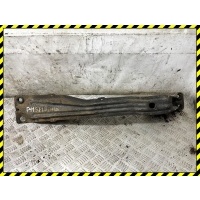 Балка под КПП Nissan Primera 11 1998