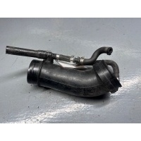 Патрубок воздушного фильтра Volkswagen Passat B5 2000 06B133354