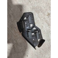 Кронштейн крепления бампера переднего Volkswagen Polo4(2001-2009) 2002 6Q0807184A