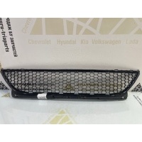 Решетка бампера Renault Logan 1 LS Рестайлинг 2009-2015 8200752803
