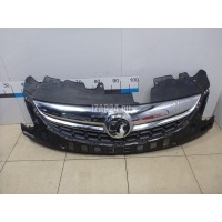 Решетка радиатора GM Corsa D (2006 - 2015) 1320180