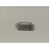 Плафон салонный Toyota RX 300/330/350/400h (2003 - 2009) 8125048010
