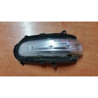 Поворотник зеркала левый передняя toyota avensis ii t25 2006 - 2009