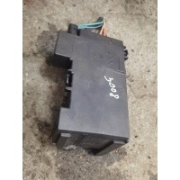 Peugeot 3008 i блок напряжения 28217166