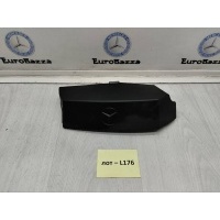 Передняя крышка двигателя Mercedes М111 Mercedes W202 C 1993-2000 A1111580185