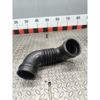 Патрубок воздушного фильтра Mazda 6 2002 rf5c13221
