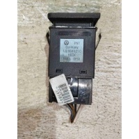 Кнопка подогрева заднего стекла Volkswagen Golf 4(1997-2004) 2001 1J0959621C