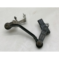 Датчик высоты дорожного просвета Mercedes A200 W177 A0009050908