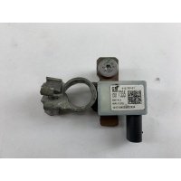 Opel insignia b 1.5 клемма минусовая 13517335