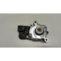Моторчик блокировки межосевого дифференциала BMW X5 E70 (2007 - 2013) 27607635636