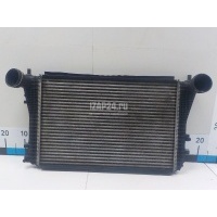 Интеркулер VAG Jetta (2006 - 2011) 1K0145803T