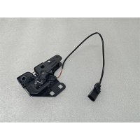замок капота Audi 4f0823509