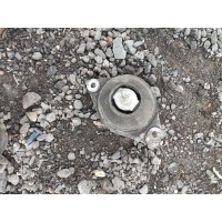 Подушка крепления двигателя Audi 80 B4 1995 8a0199379