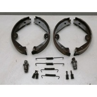 Колодки стояночного тормоза Volkswagen Touareg 2 NF 7P0698525
