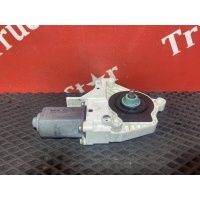 Моторчик стеклоподъемника правый Renault T 82907373