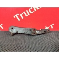 Кронштейн двигателя передний левый Renault T 7422232406