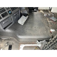 Покрытие напольное центральное 2016г. Renault T 7482501649