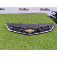 Решетка радиатора Chevrolet Cruze 84063327