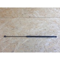 Audi q3 83a амортизатор капота 83a823359