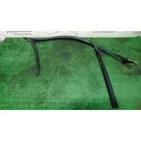 уплотнитель стекла двери Mercedes Benz W204 2007-2015 2013 A2047251625
