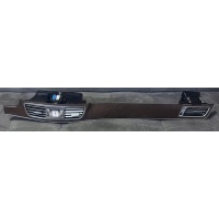 Мерседес w212 декор накладка консоль декор , решетки a2128303154 a212680xx93