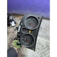 Щиток приборов (приборная панель) Opel Astra H 2005 13216660
