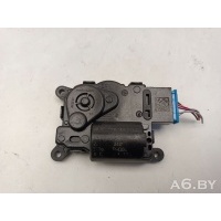 Моторчик заслонки печки Volkswagen Golf 8 2020 5WA907511C