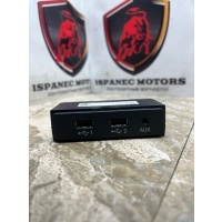 Разъем AUX / USB Bentley Bentayga 4V1 2017 4m0035736a