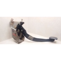 Педаль тормоза Nissan Almera Tino V10 2002