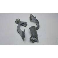 Петля капота Ford Focus III (2011-2014) 2013 BM51A16800AD