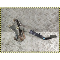 Педаль газа Toyota Avensis 2 2004