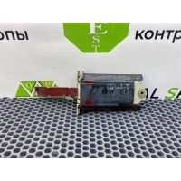 Ограничитель двери Mercedes-Benz 190E W201 1990 A1267200516, 1267200516, A1247220008