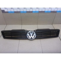 Решетка радиатора VAG Jetta (2011 - 2018) 5C6853651QWA