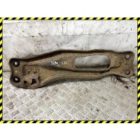 Балка под КПП Mazda 323 C 1994