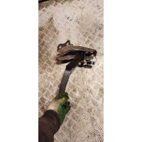 Педаль тормоза Nissan Almera N15 1998
