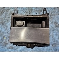 Пепельница Mercedes-Benz C-класс W204/S204 (2006—2011) Mercedes-Benz C-класс W204/S204 (2006—2011) W204 2008 A2046801350