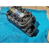 Блок клапанов Mercedes-Benz GL-класс X164 (2006—2009) Mercedes-Benz GL-класс X164 (2006—2009) X164 2008