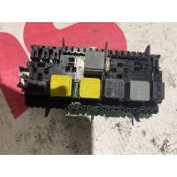Блок предохранителей Mercedes A W176 Mercedes-Benz A-класс W176 (2012—2015) W176 2015 A2469067100
