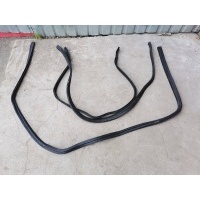 Уплотнитель капота A2116280398 Mercedes-Benz E-Class 2003 W211 647.961 2.7 Mercedes-Benz E-класс W211/S211 (2002—2006) W211 2003 A2116280398