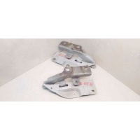 петля капота Nissan Almera Tino V10 2002