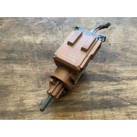 Датчик педали тормоза (лягушка) Volkswagen Caddy 2 2004 3B0945511B