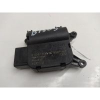 Моторчик заслонки печки Skoda Octavia 2011 1K0907511J