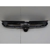 Кронштейн решетки радиатора Renault Duster 2012 623925613R