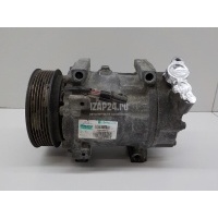 Компрессор кондиционера Renault Duster 2012 8201018716