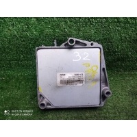 блок управления двигателем Opel Astra H (2004-2014) 55561172