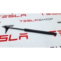 Амортизатор капота Tesla Model S 2-й рест. 2021 1586548-00-C